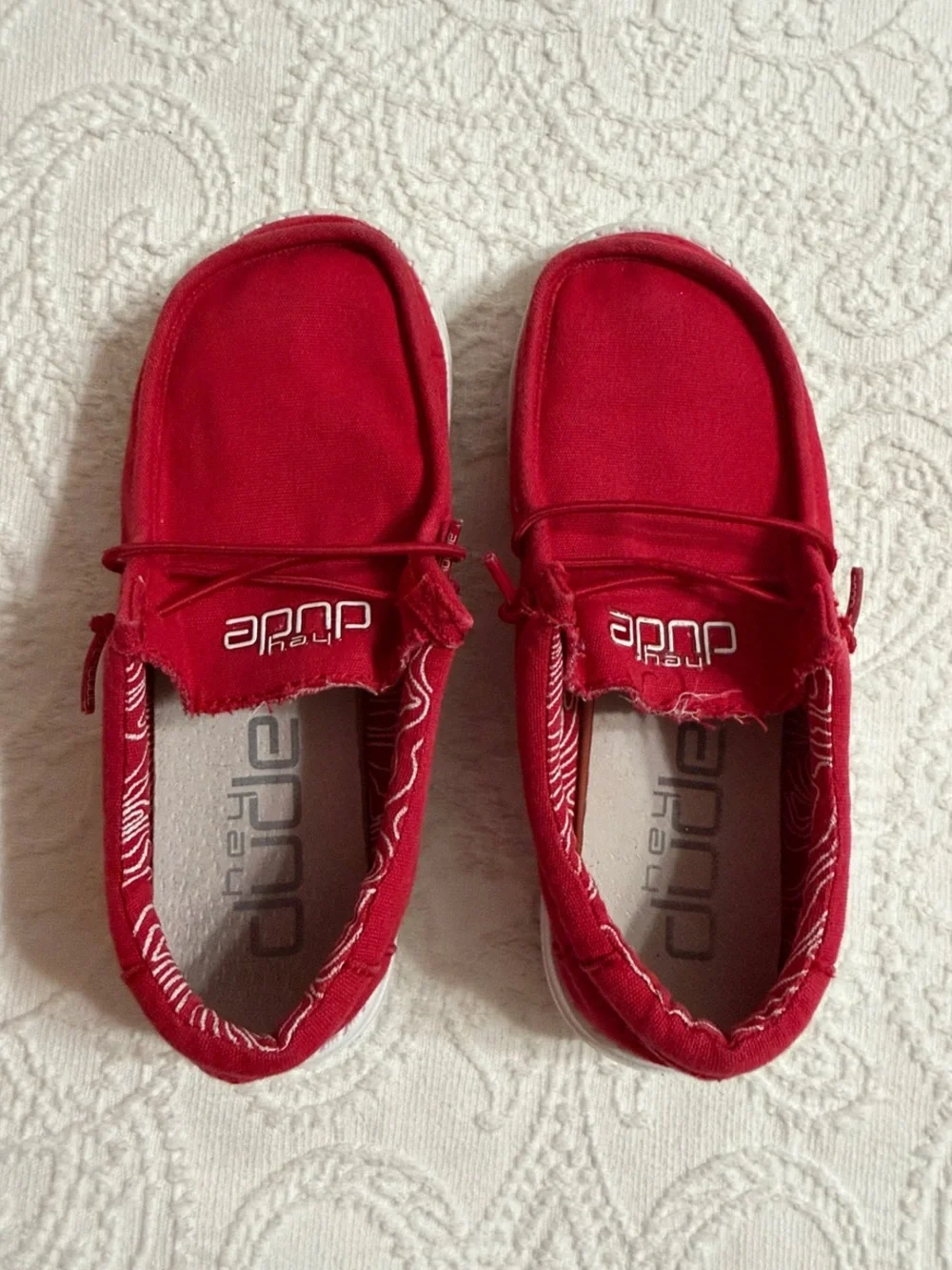 Hey Dude Girls Size 1 Youth Red Canvas Slip-On Sneakers